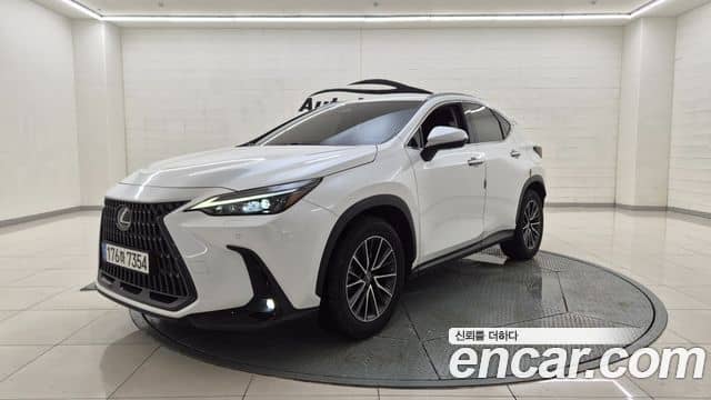 Lexus NX450h+