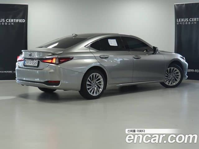 Lexus ES300h