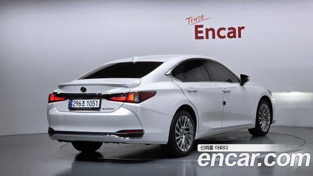 Lexus ES300h