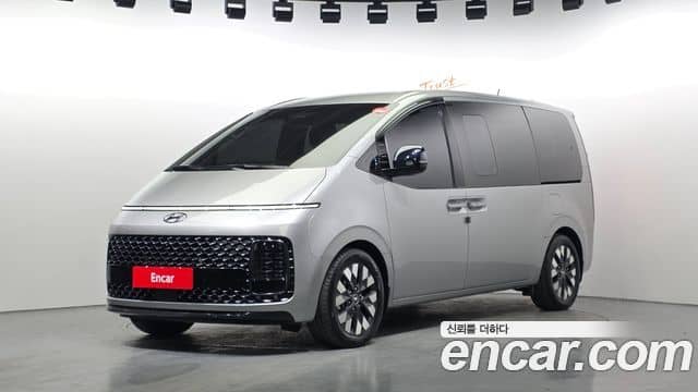 Hyundai Staria