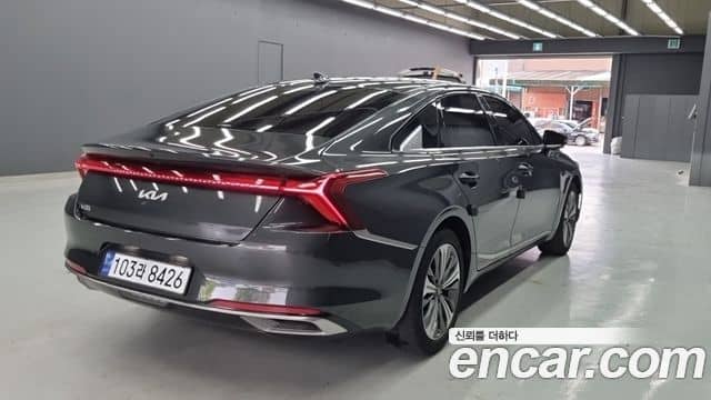 Kia K8