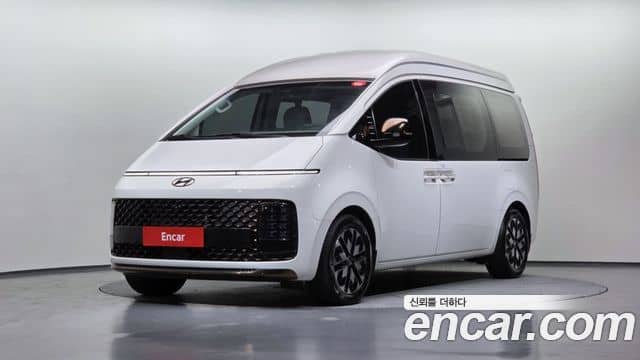 Hyundai Staria