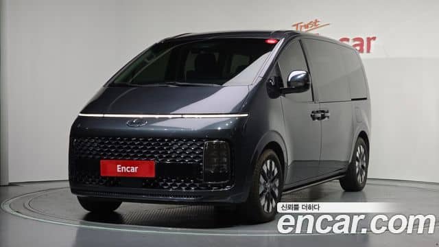 Hyundai Staria