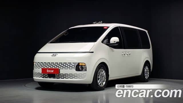 Hyundai Staria