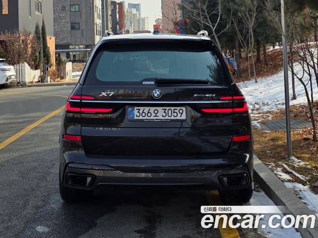 BMW X7