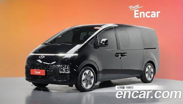 Hyundai Staria