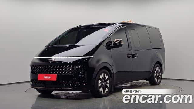 Hyundai Staria