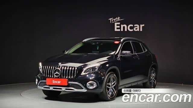 Mercedes-Benz GLA-Class