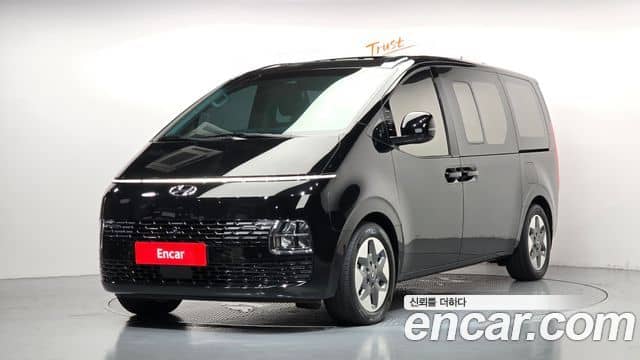 Hyundai Staria