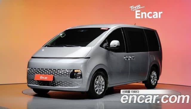 Hyundai Staria