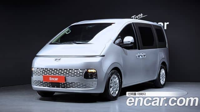 Hyundai Staria