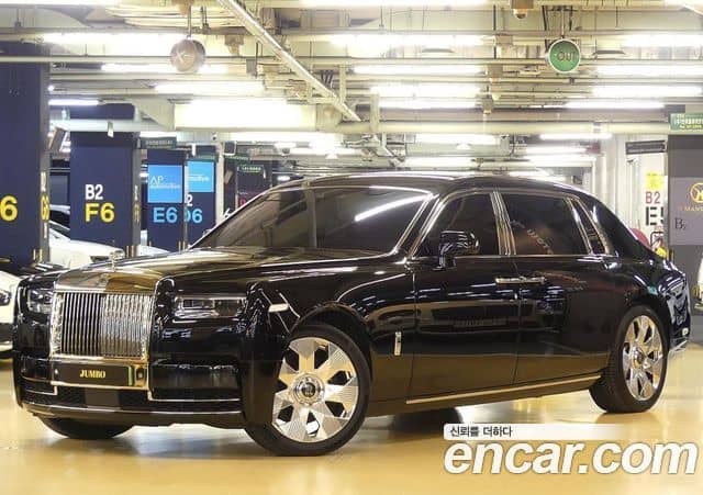 Rolls-Royce Phantom