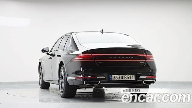 Genesis G90