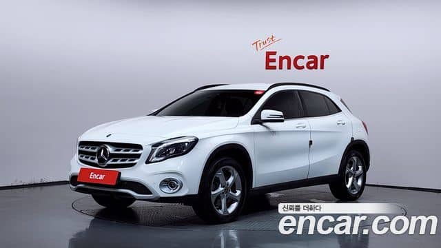Mercedes-Benz GLA-Class
