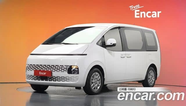 Hyundai Staria