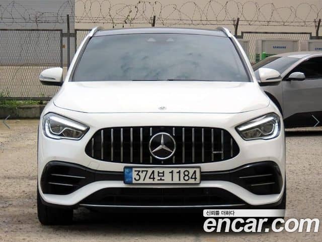 Mercedes-Benz GLA-Class