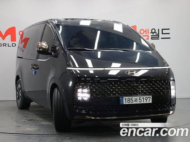 Hyundai Staria