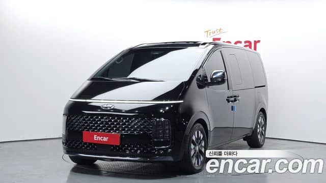 Hyundai Staria