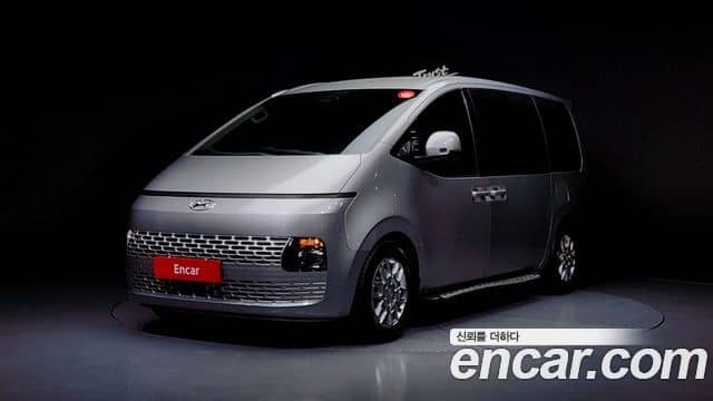 Hyundai Staria
