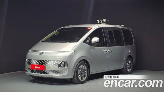 Hyundai Staria