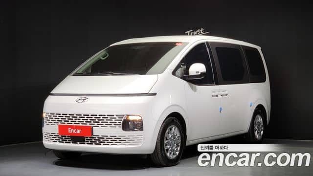Hyundai Staria