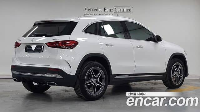 Mercedes-Benz GLA-Class