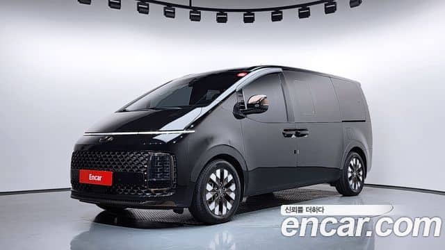 Hyundai Staria