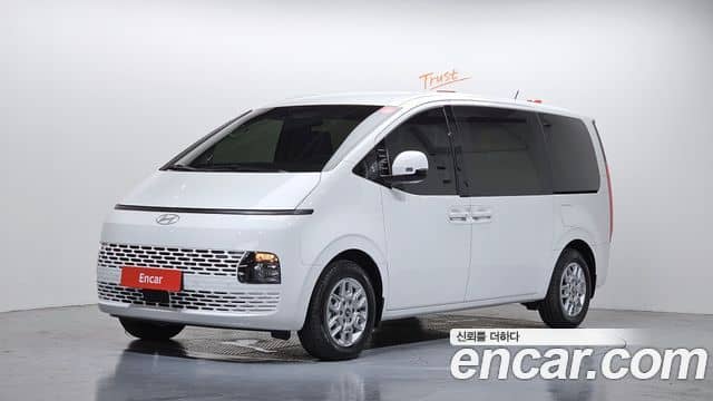 Hyundai Staria