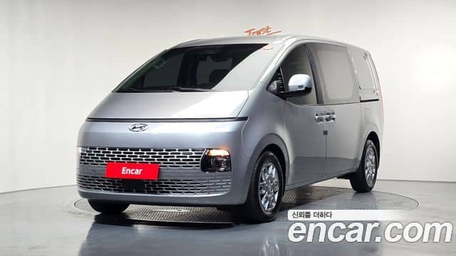 Hyundai Staria