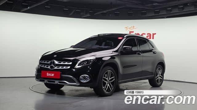 Mercedes-Benz GLA-Class
