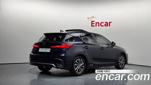 Lexus CT200h