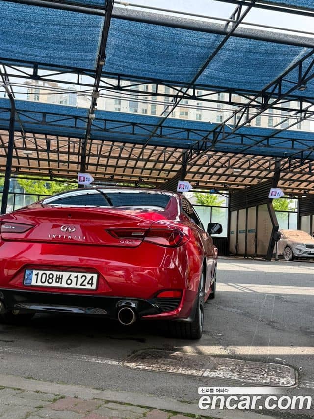 Infiniti Q60