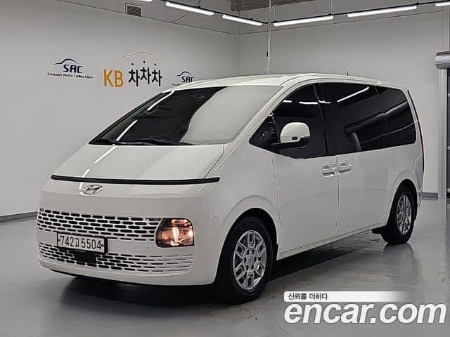 Hyundai Staria