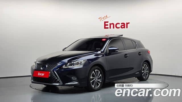 Lexus CT200h