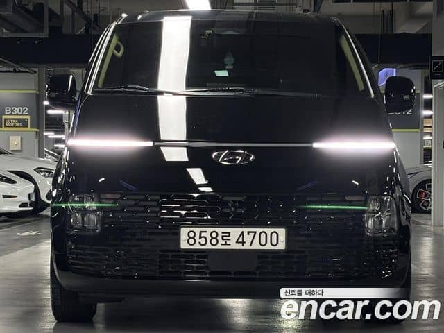 Hyundai Staria