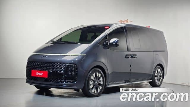Hyundai Staria