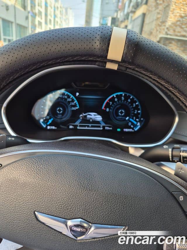 Genesis Electrified G80