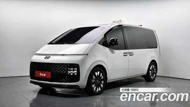 Hyundai Staria