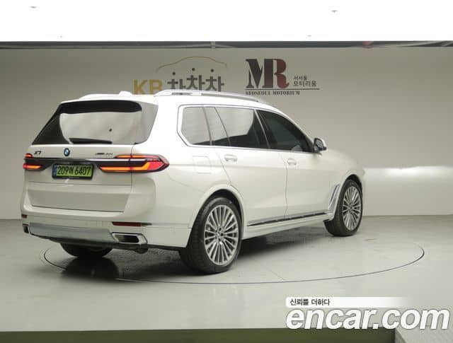 BMW X7