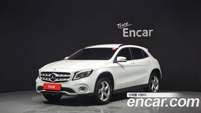 Mercedes-Benz GLA-Class