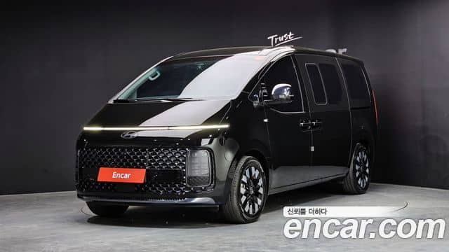 Hyundai Staria