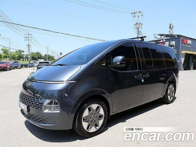 Hyundai Staria