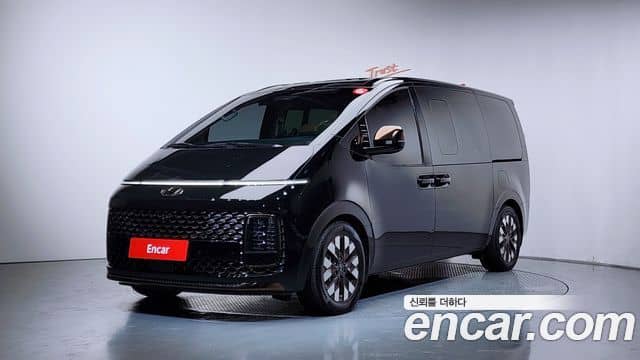 Hyundai Staria