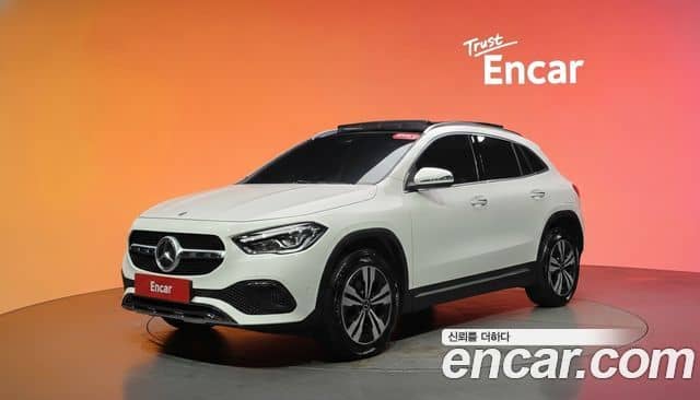 Mercedes-Benz GLA-Class