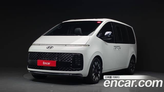 Hyundai Staria