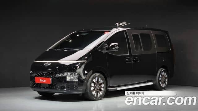 Hyundai Staria