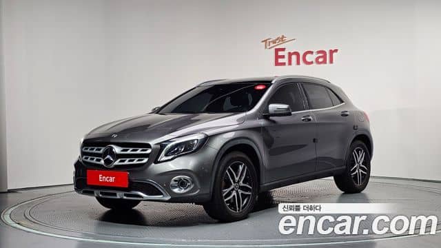 Mercedes-Benz GLA-Class