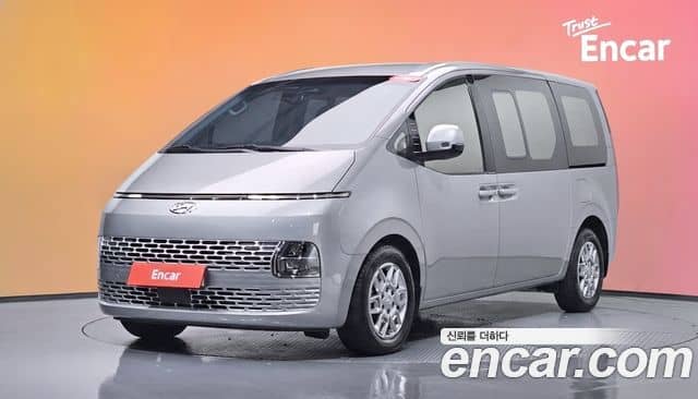 Hyundai Staria
