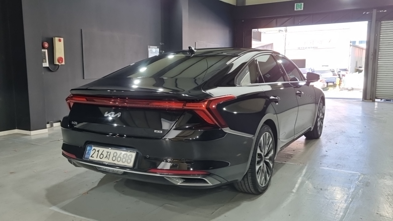 Kia K8