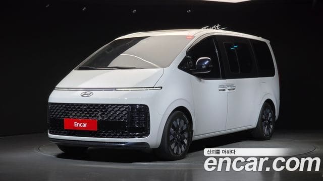 Hyundai Staria — фото 1